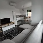 Brezza Di Mare Apartment *